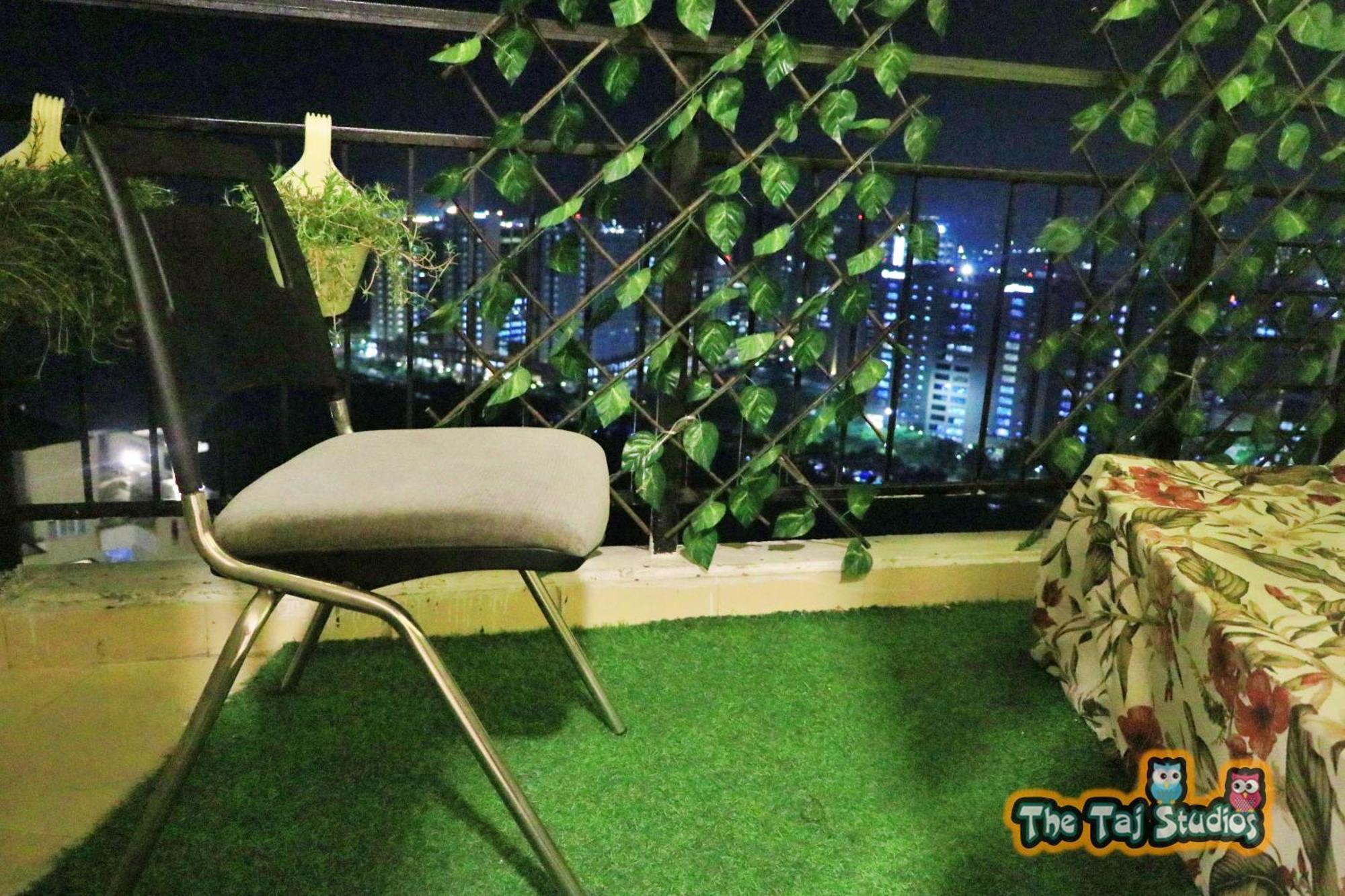Top Luxury & Couple Friendly Stay Gp By Taj Suites & Studios #New Year Party & Stay Noida Exterior photo